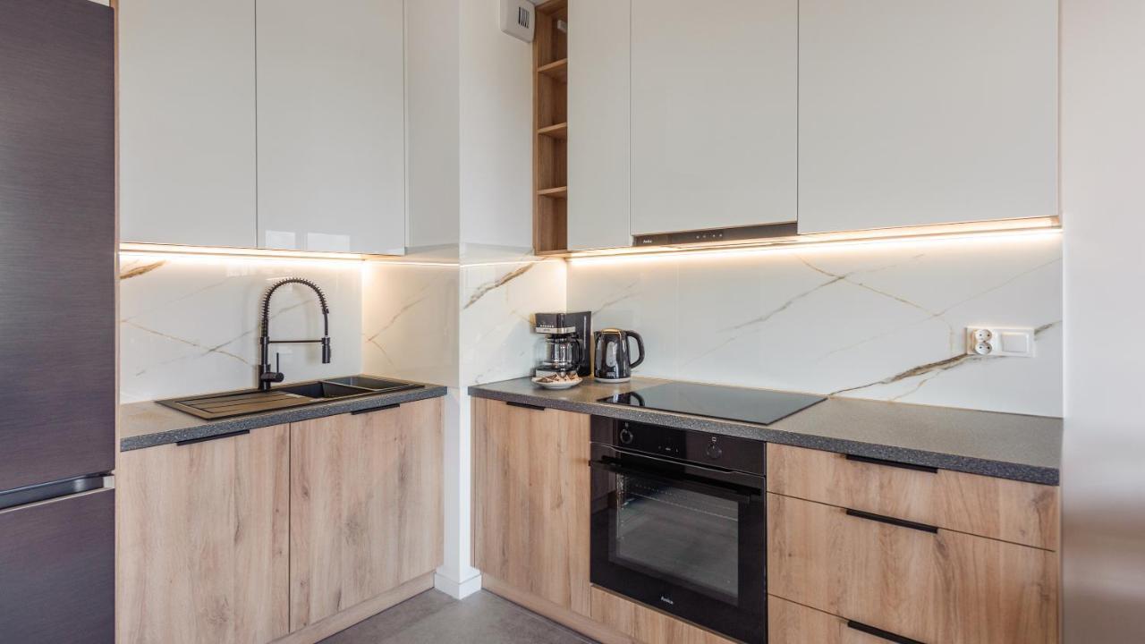 Apartamenty Sun & Snow Doki Gdansk Ngoại thất bức ảnh