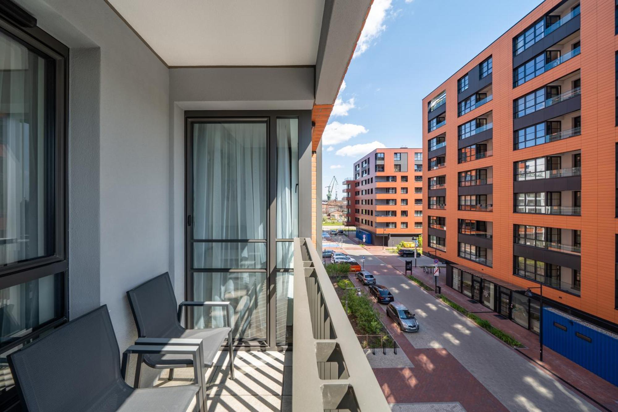 Apartamenty Sun & Snow Doki Gdansk Ngoại thất bức ảnh